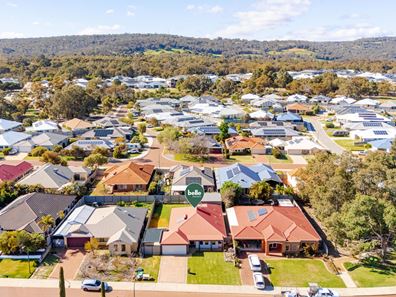 12 Quiberon Link, Byford WA 6122