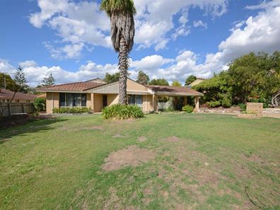 11 Baltusrol Rise, Connolly WA 6027