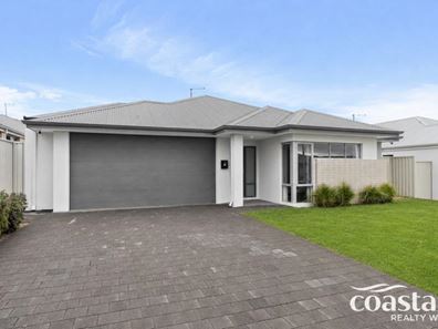 12 Bantry Grove, Golden Bay WA 6174