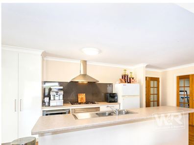 16 Elizabeth Street, Bayonet Head WA 6330