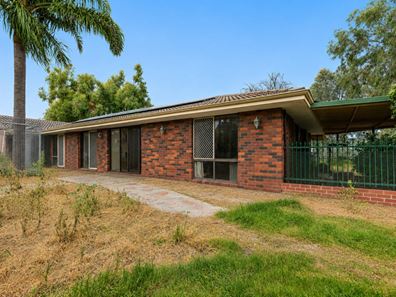 35 Cairn Road, Southern River WA 6110