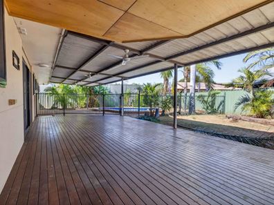 4 Leslie Loop, Baynton WA 6714