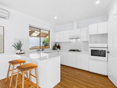 2/174-178 Collier Rd, Embleton WA 6062