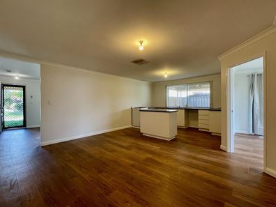 35 Ashworth Way, Brookdale WA 6112