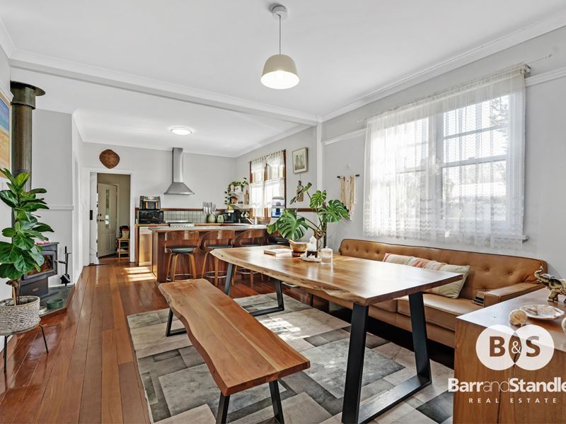 6 Money Street, Burekup