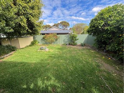 6 Money Street, Burekup WA 6227