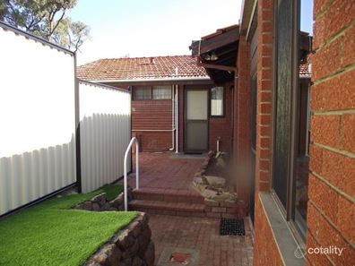 8 Mayhill Place, Craigie WA 6025