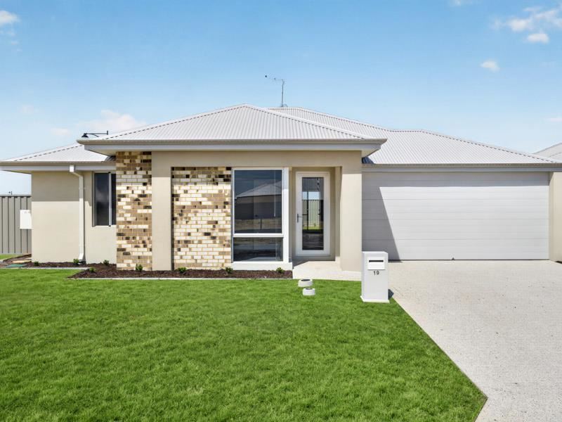 19 Rosewood Avenue, South Yunderup WA 6208