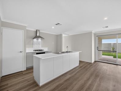 19 Rosewood Avenue, South Yunderup WA 6208