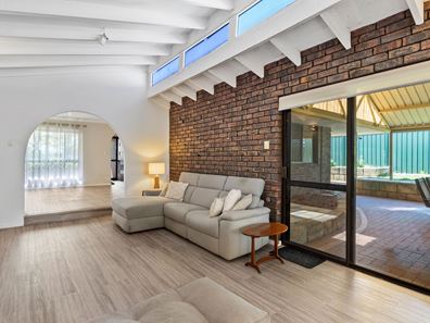 15 O'Grady Way, Girrawheen WA 6064
