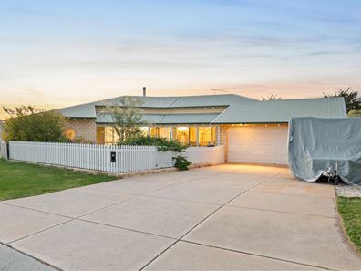 8 Ovens Place, Rockingham WA 6168