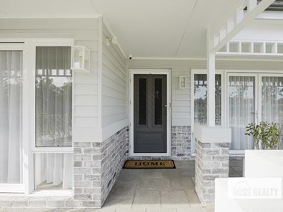 10 Seabrook Way, Henley Brook WA 6055