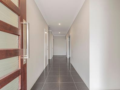 14 Finniss Avenue, Brabham WA 6055