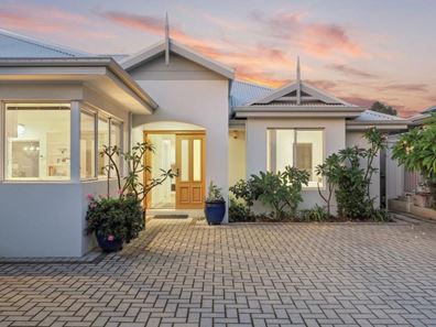 130A Grand Promenade, Bedford WA 6052