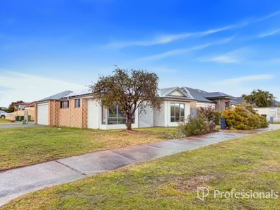 34A Westlake Road, Morley WA 6062