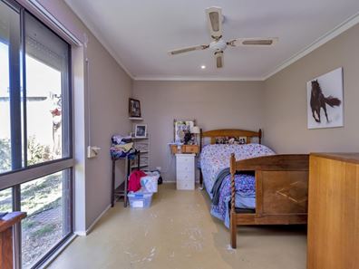 11 Osmunda Place, Pinjarra WA 6208