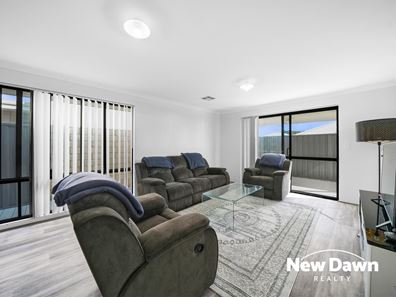 100 Catalpa Avenue, Ellenbrook WA 6069