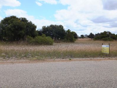 206 Banksia road, Hopetoun WA 6348