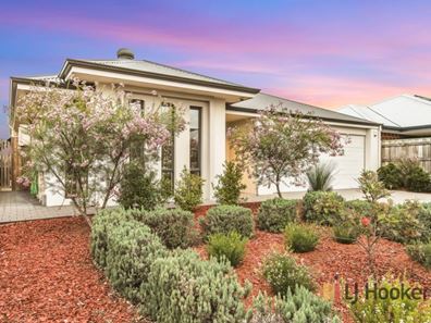 4 Redland Lane, Ellenbrook WA 6069