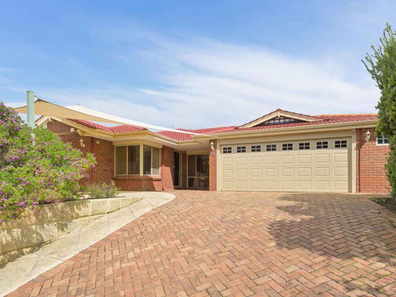 76 Trappers Drive, Woodvale WA 6026