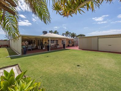 22 Fairview Drive, Waikiki WA 6169