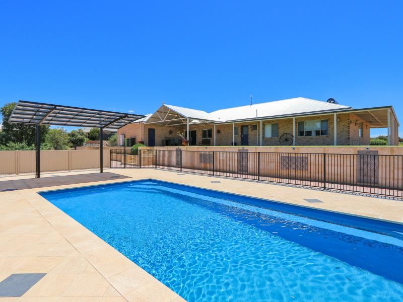 40 Loton Dr, Northam