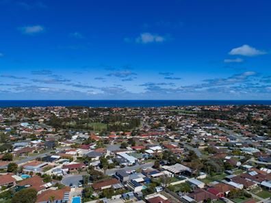 23B (rear block) Christmas Avenue, Heathridge WA 6027