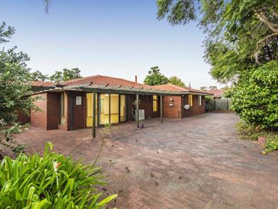 28 Anthony Street, Lesmurdie WA 6076