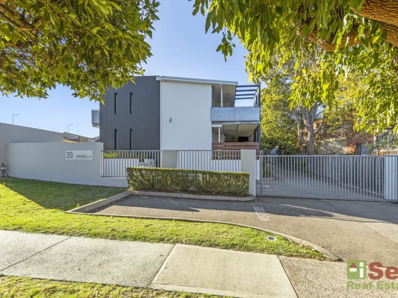 4/39 Kinsella Street, Joondanna WA 6060