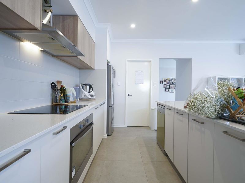 5 Lockhart Crescent, South Guildford