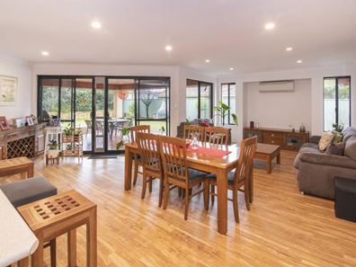 25 Kunzea Loop, Margaret River WA 6285