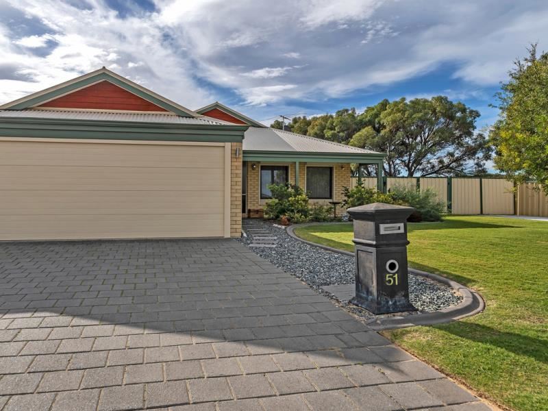 51 Amadeus Crescent, Port Kennedy WA 6172