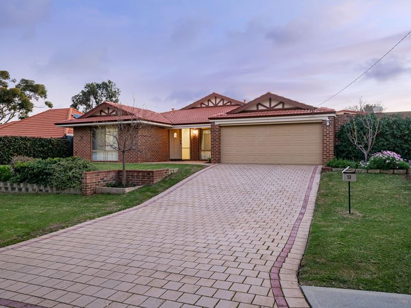 13 Templetonia Avenue, Sorrento WA 6020