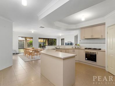 19 Balsam Mews, Aveley WA 6069