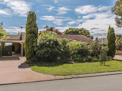 51 June Road, Safety Bay WA 6169