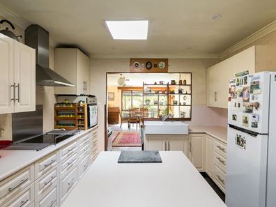 51 June Road, Safety Bay WA 6169