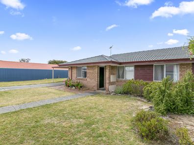 11 Heyshott Rd, Balga WA 6061