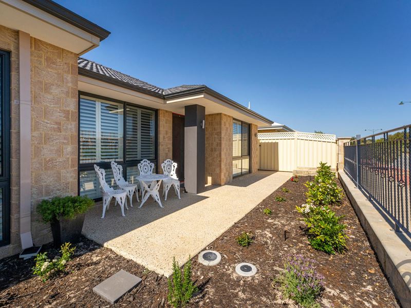 8 Seaside Link, Singleton WA 6175