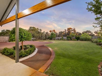 8 Inglis Alley, The Vines WA 6069