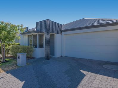 22 Gowrie Approach, Canning Vale WA 6155