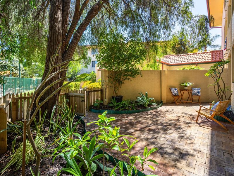 4W/24 Pearson Street, Churchlands