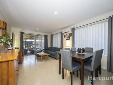 25 Fiord Way, Aveley WA 6069