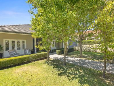 32 Waroonga Road, Nedlands WA 6009