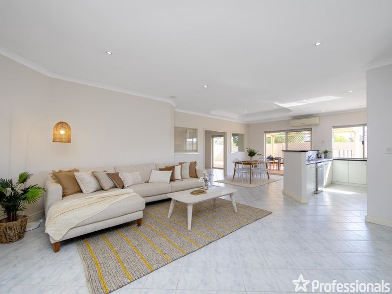 2 Limerick Loop, Wattle Grove