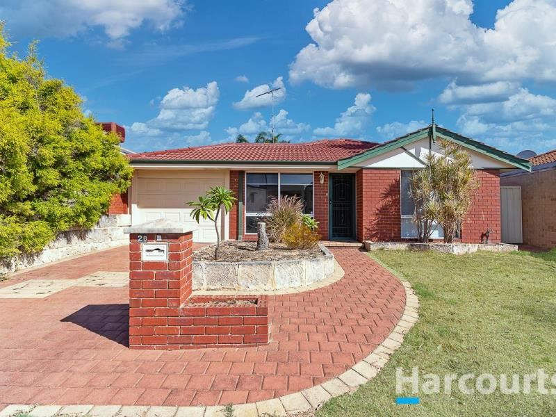 2B Eastleigh Loop, Currambine