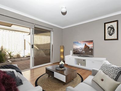 2B Eastleigh Loop, Currambine WA 6028