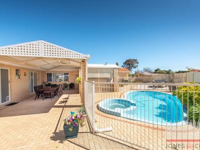 4 Auks Rise, Ballajura WA 6066