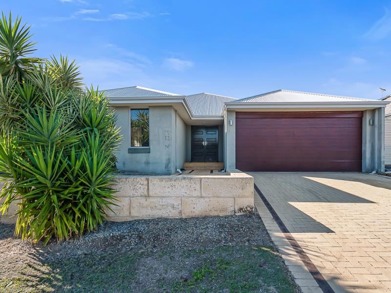 88 Feakle Bend, Ridgewood