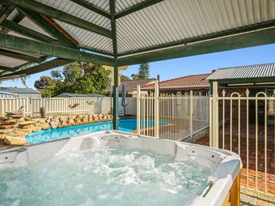 52 Allamanda Way, Forrestfield WA 6058