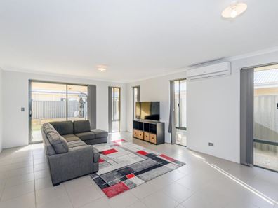 9 Fiord Way, Aveley WA 6069